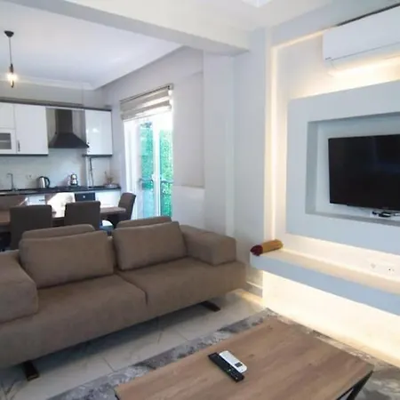 Villa 10m Walk Family Frindes *